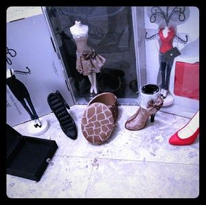 Novelty jewelry holder sets